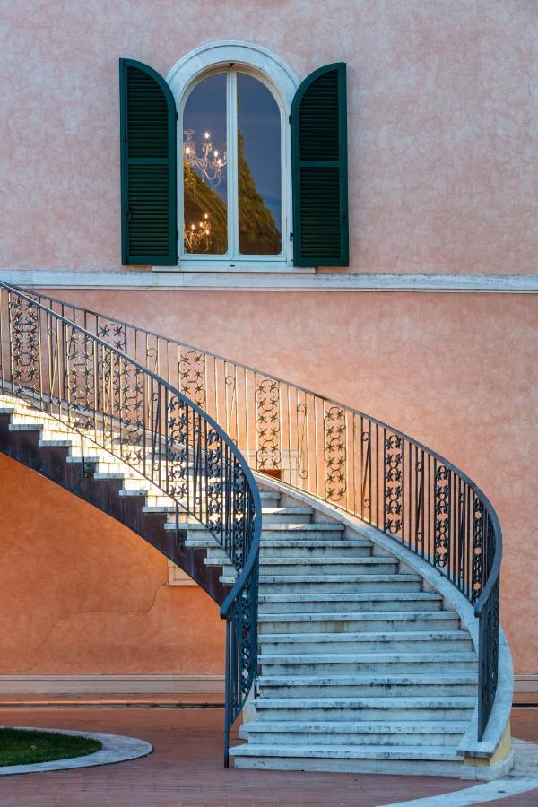 Villa Valentini Bonaparte Pozzuolo Esterno foto